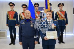 Глава МЧС России вручил дипломы выпускникам Академии ГПС МЧС России